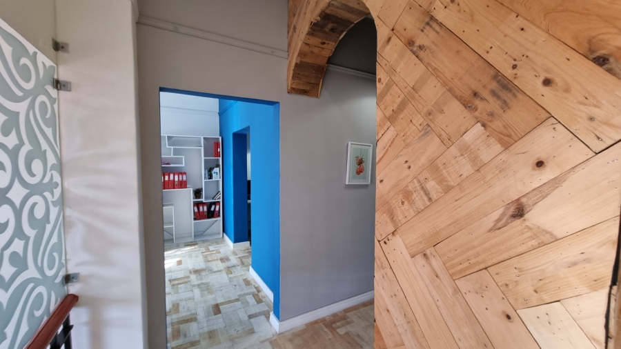 To Let Commercial Property for Rent in Woodstock Western Cape